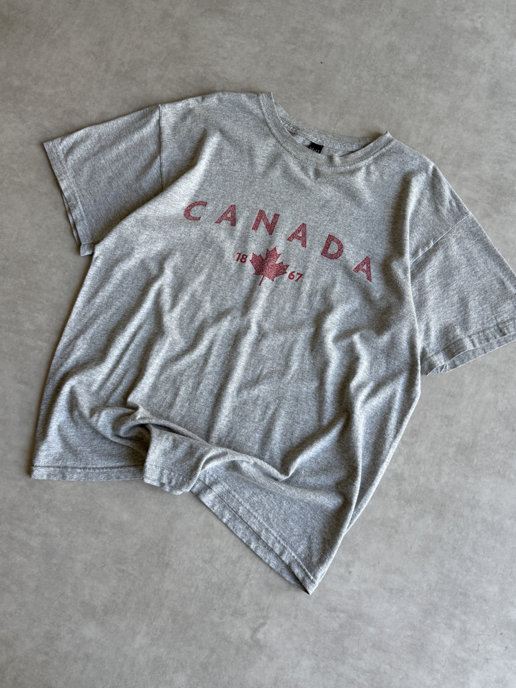 (M/L) Vintage Canada Tshirt