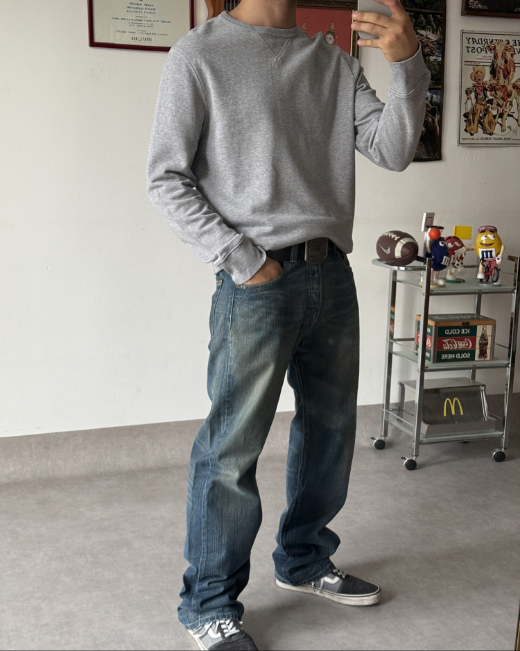 (M/L) Orijinal Levi’s Basic Oversize Sweat