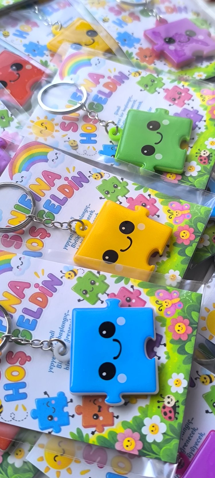 Sınıfına Hoş geldin çift taraflı Puzzle Anahtarlık