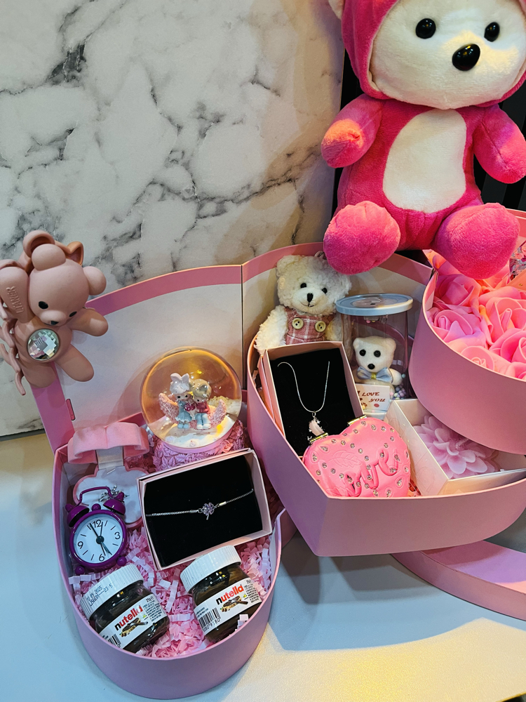 Pembe puffy 3 katlı hediye seti