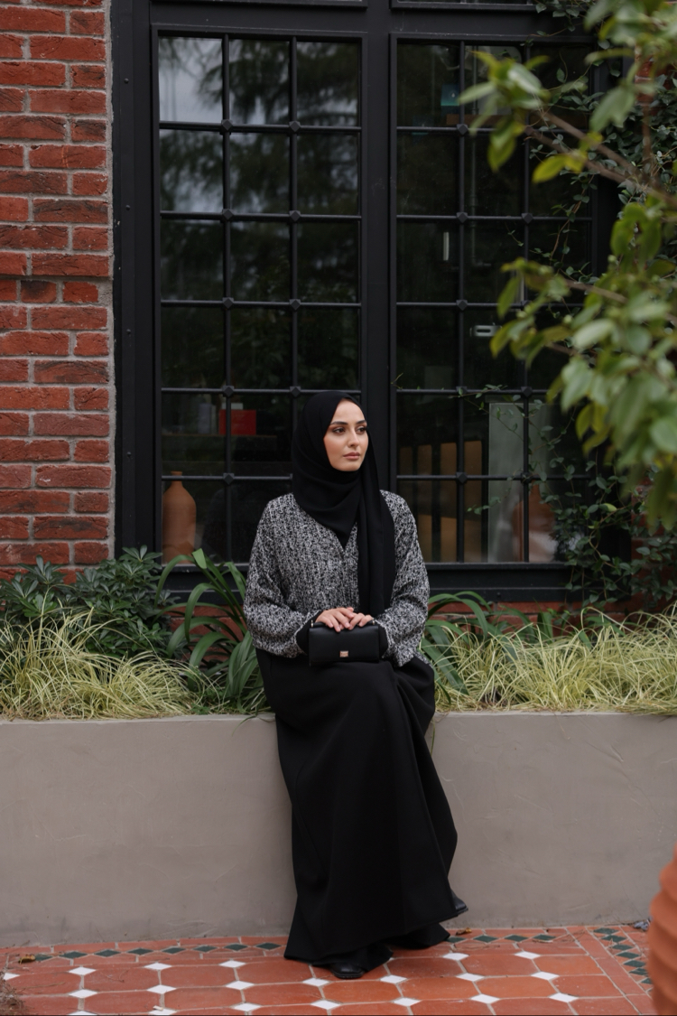 Chanel Kumaş Detaylı Kaşe Abaya