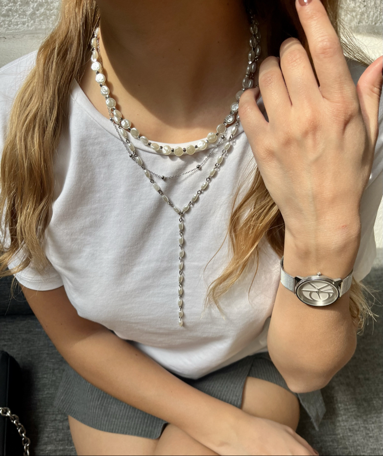 • SILVER Y NECKLACE SET