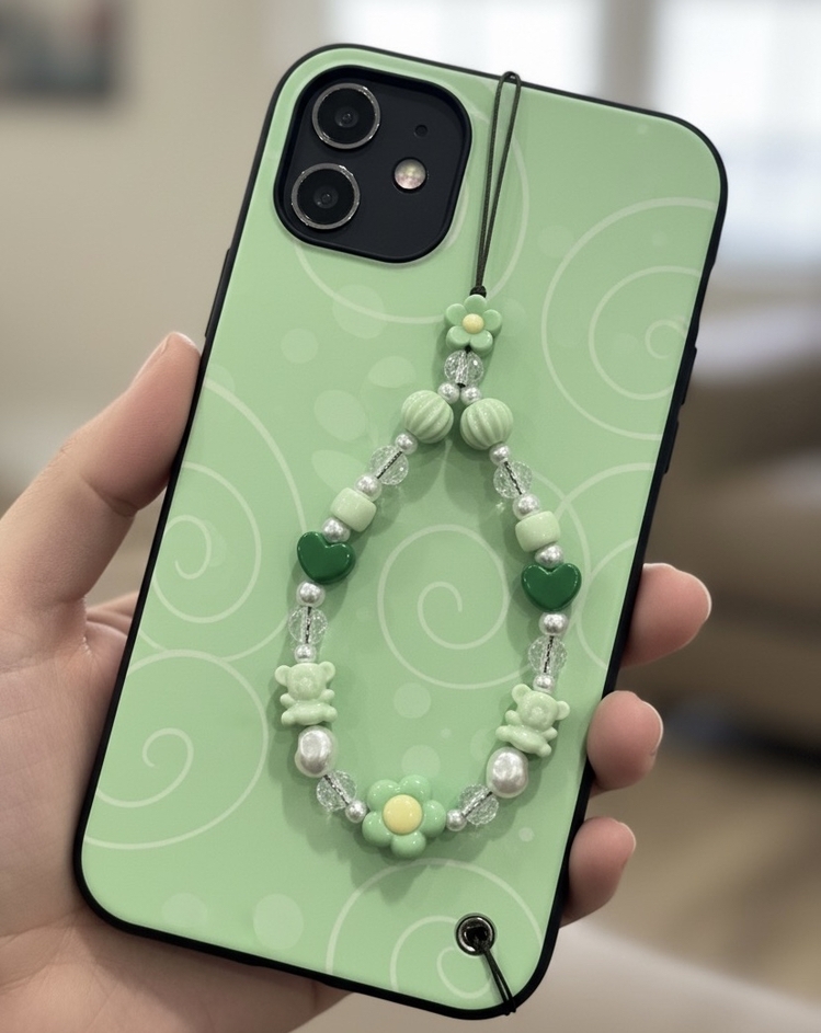 • BEADED CHARM | GREEN