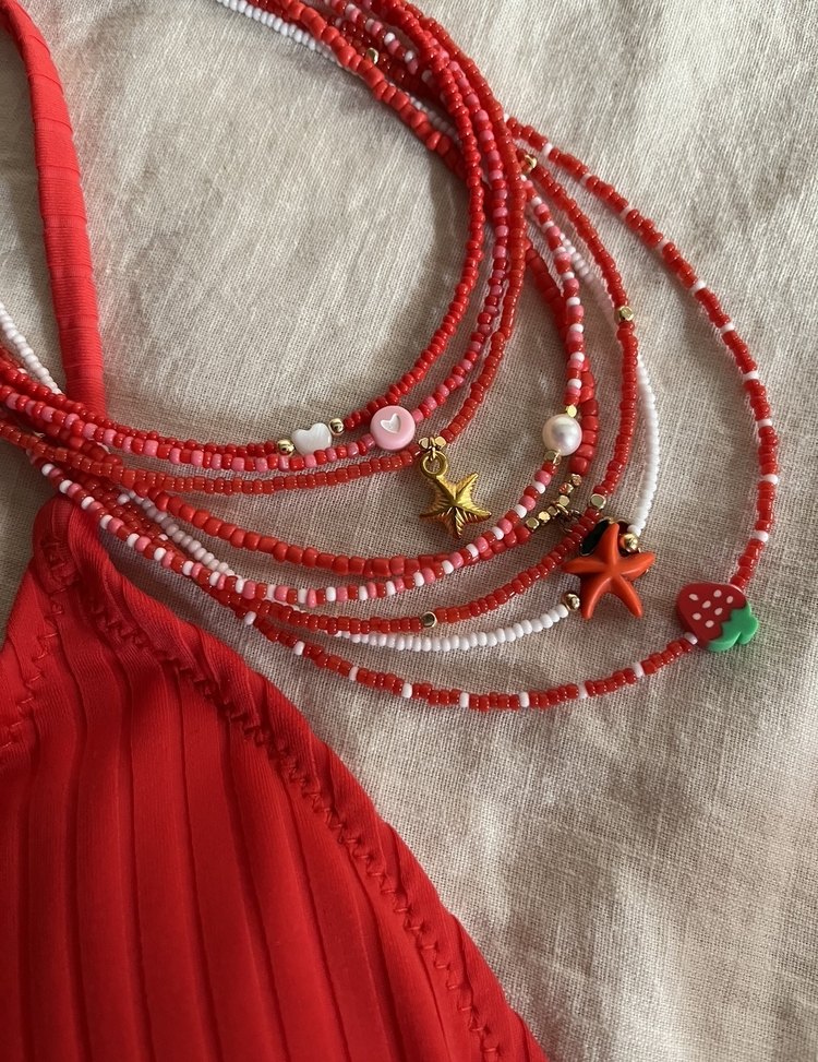 • SUMMER | RED