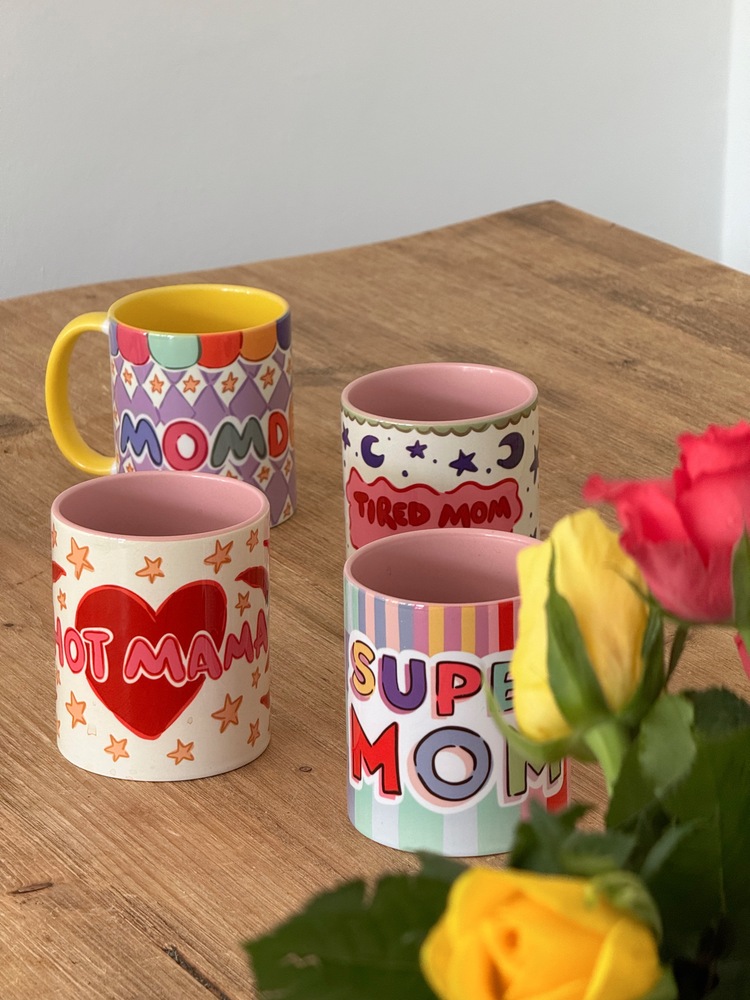 'MOMDERFUL' KUPA