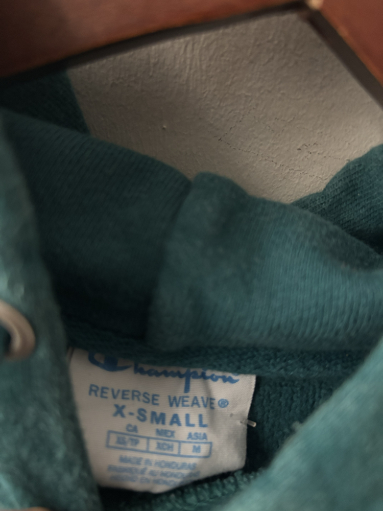 S Champion sweatshirt