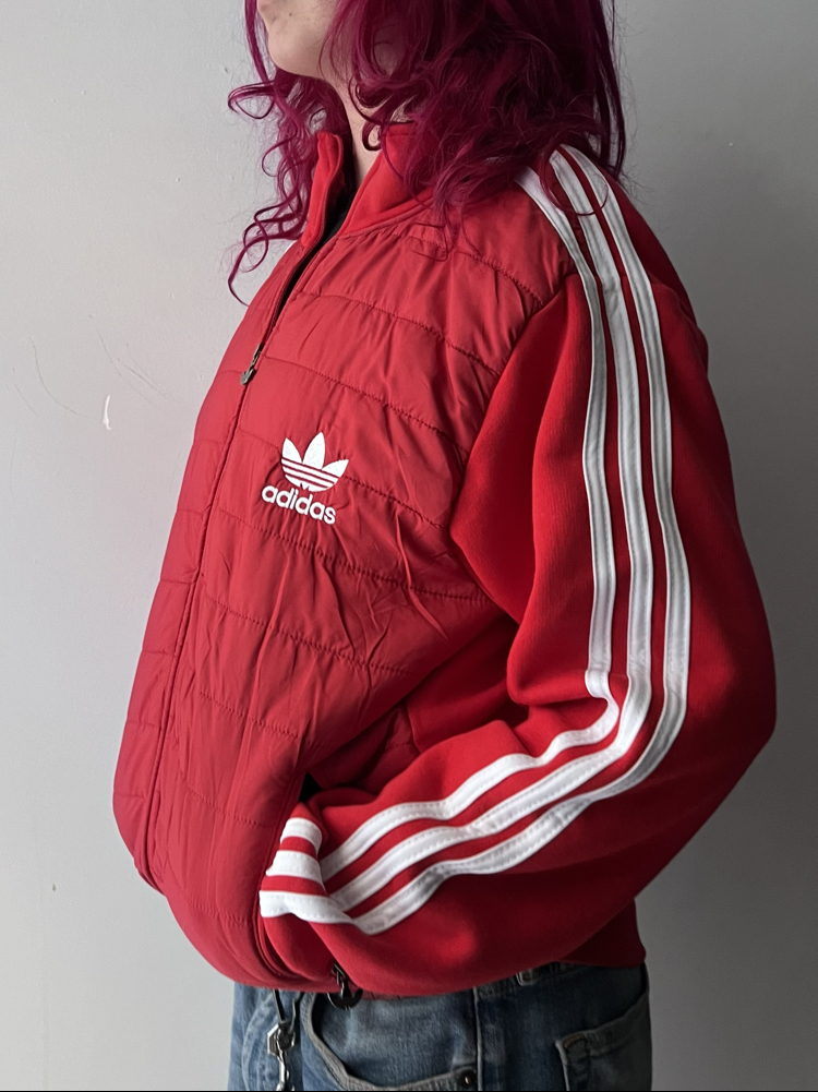 Medium Vintage Adidas Mont