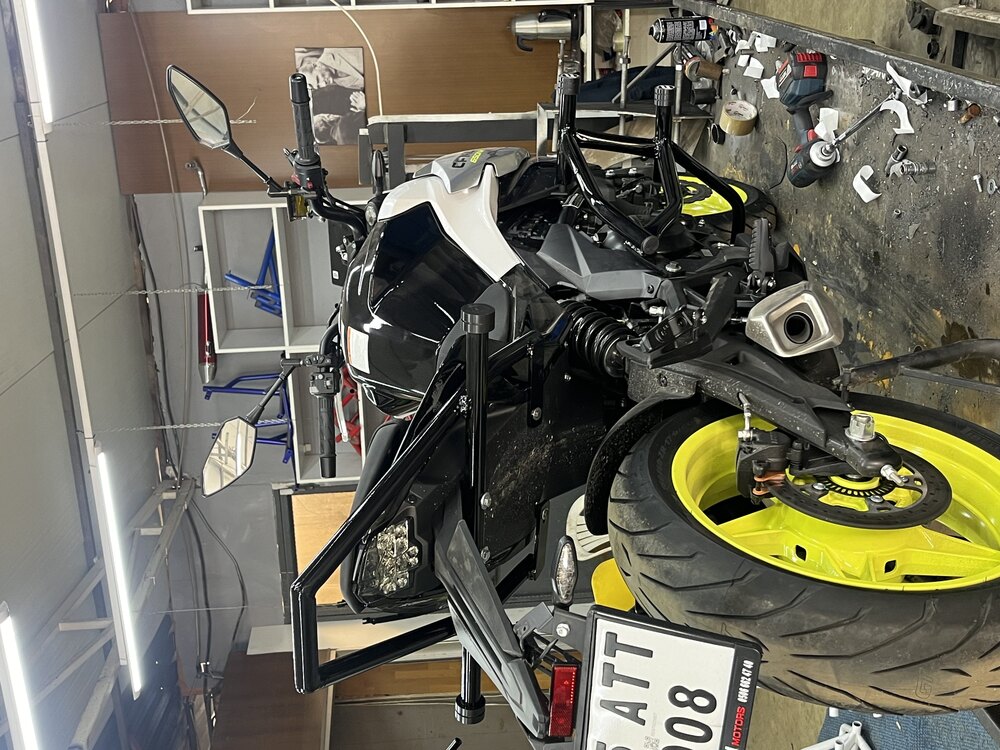 Nk650 arka stunt demiri