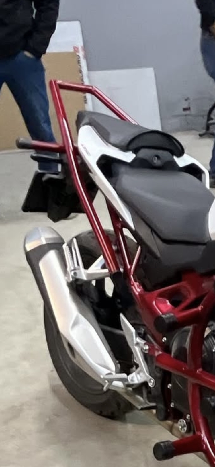Hornet 750 arka kuyruk koruma