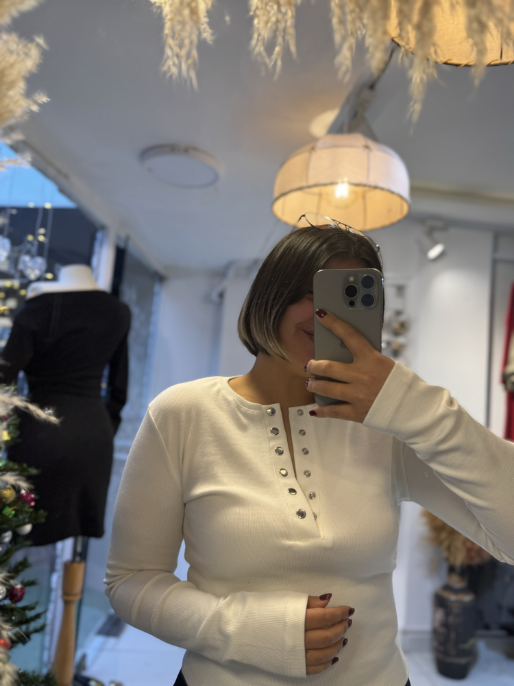 Çıtçıtlı Bluz