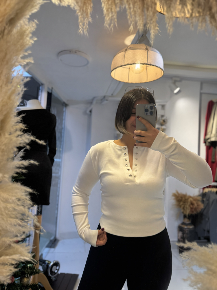 Çıtçıtlı Bluz