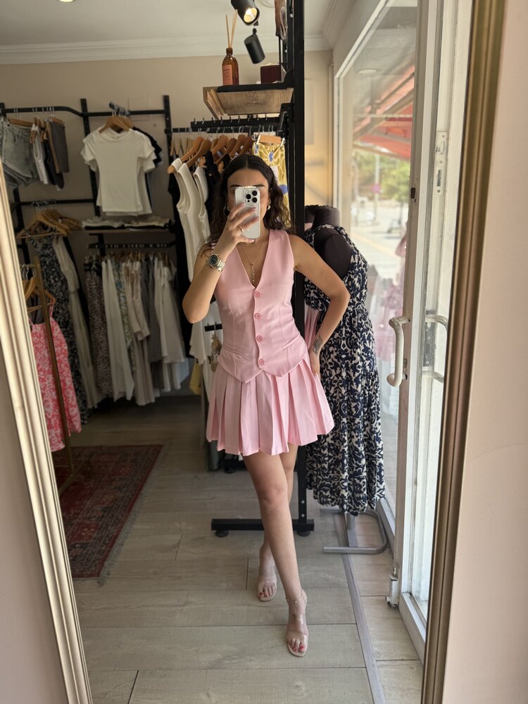 Pembe Yelek Etek Görünümlü Elbise