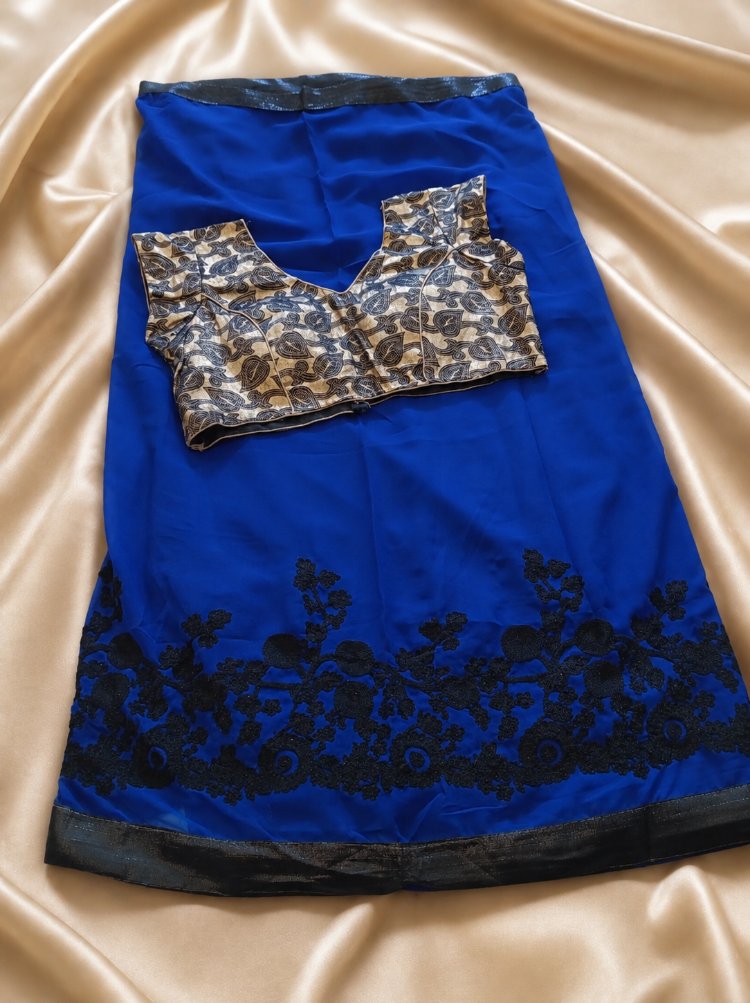 Nakış İşlemeli saree 