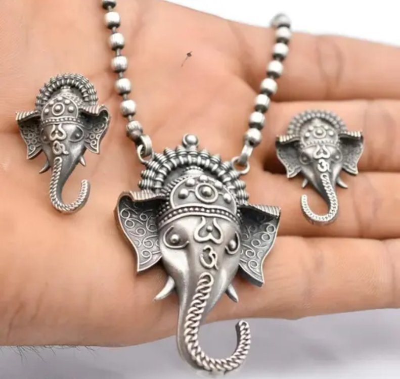 Ganesh kolye küpe seti 