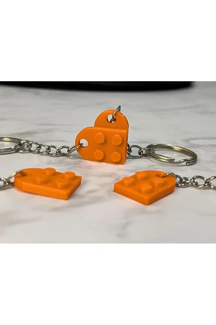 Birleşince Kalp Olan Lego Anahtarlık – 2 Parça Set | Hediyelik & Çanta Süsü