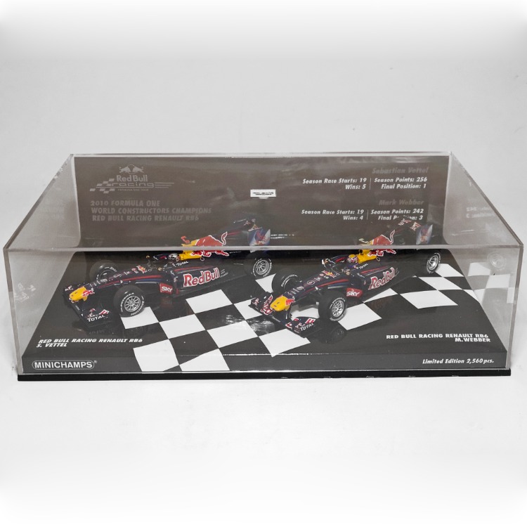 Red Bull RB6 (2010) Minichamps 2'li set