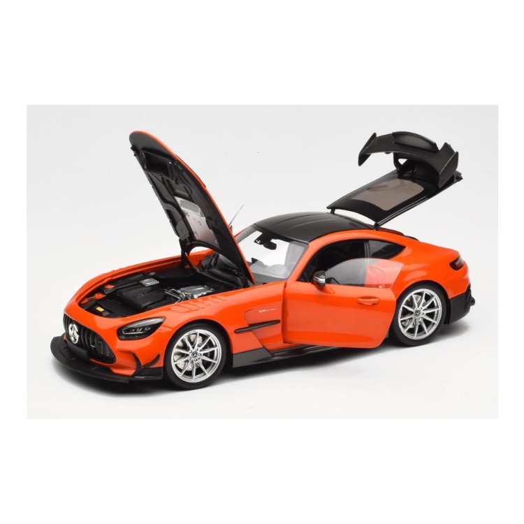 Mercedes AMG GT Black Series (2021) 1:18 Minichamps