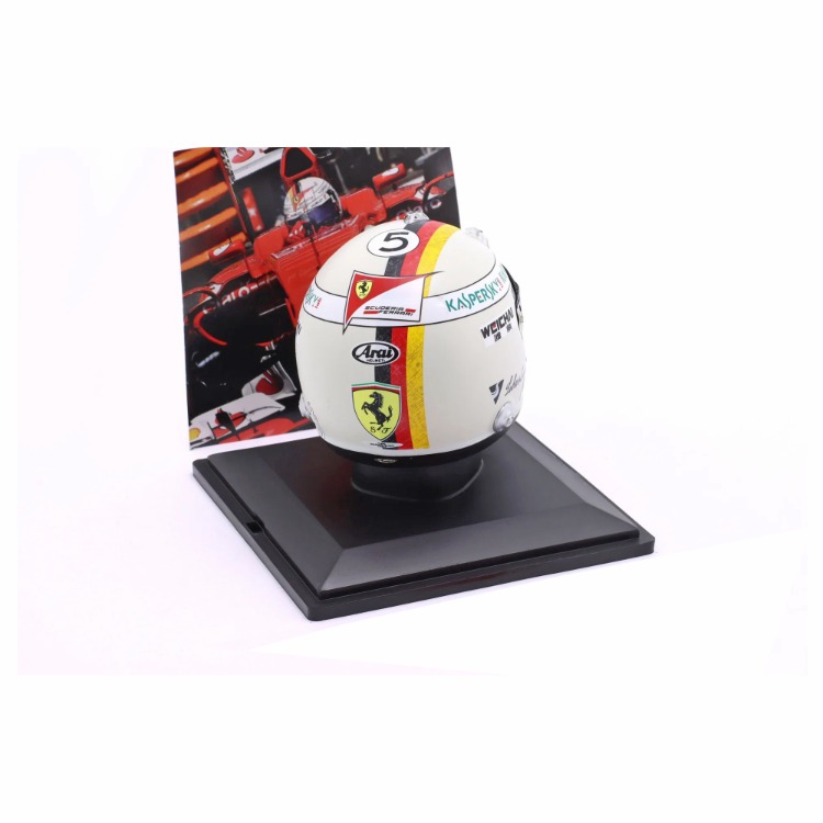 Sebastian Vettel (2015) 1:5 Kask