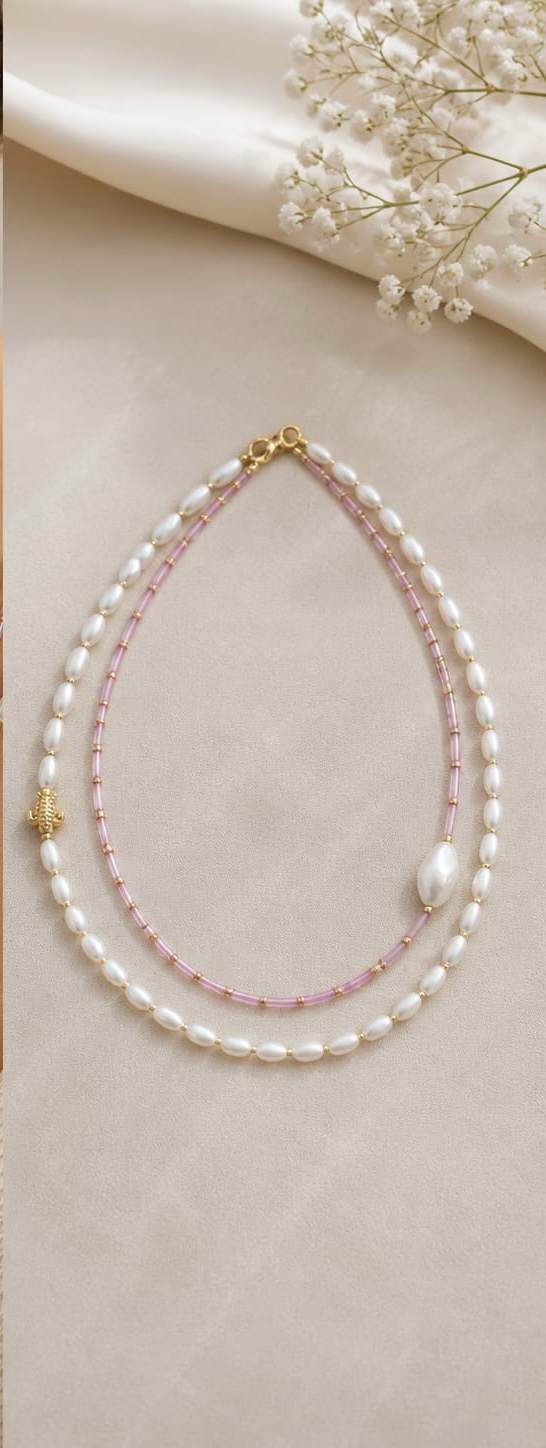Pembe İncili kolye