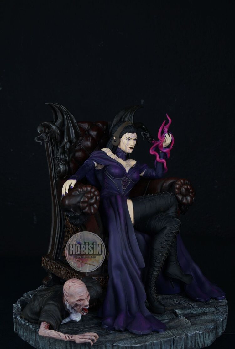 Liliana Vess