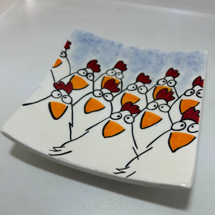 Çini - neşeli tavuklar - kare tabak