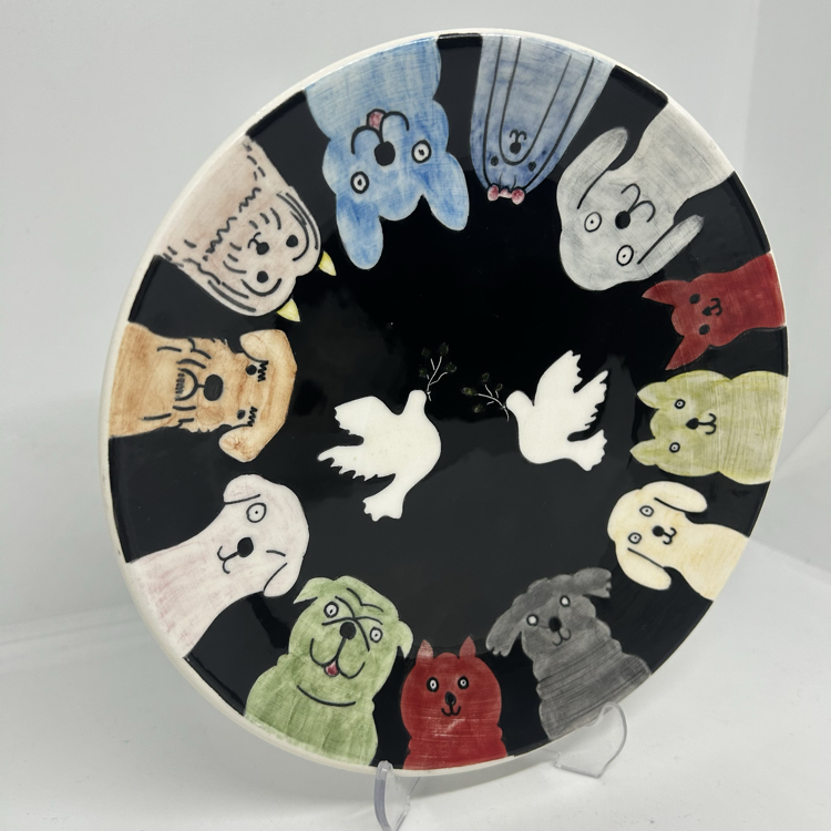 Köpekli, barış güvercinli, çini tabak