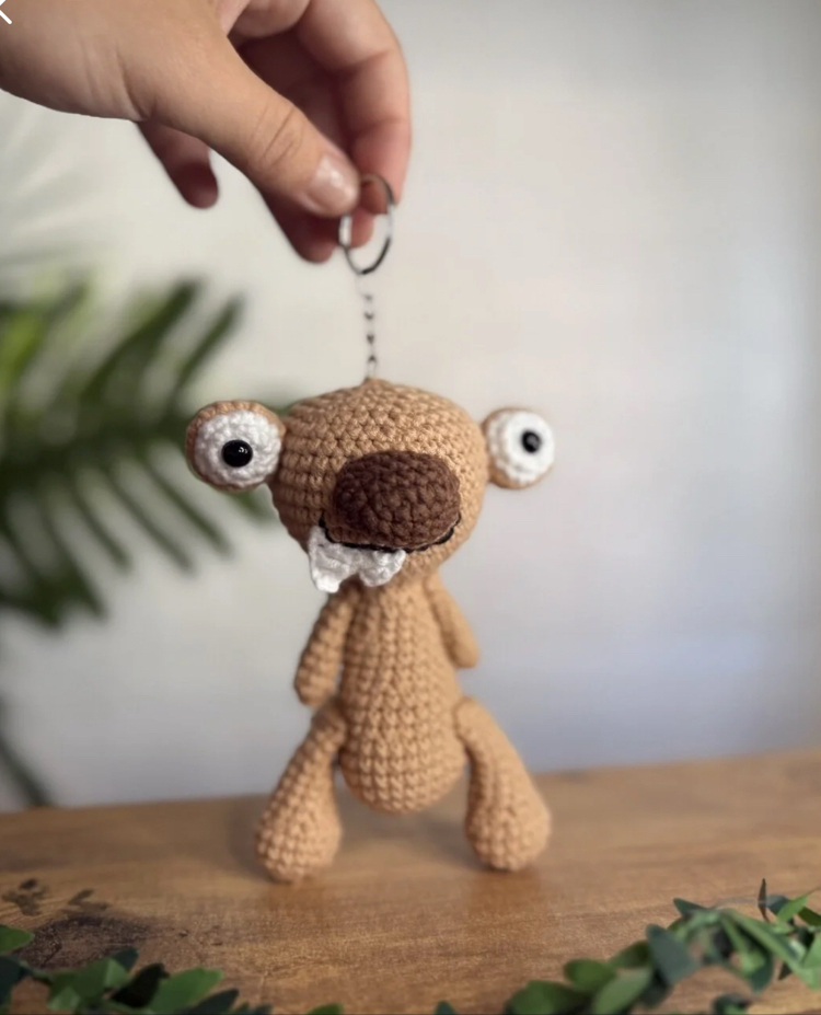 13cm amigurumi el yapımı sid anahtarlık çanta süsü