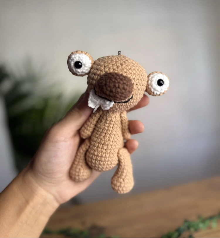 13cm amigurumi el yapımı sid anahtarlık çanta süsü