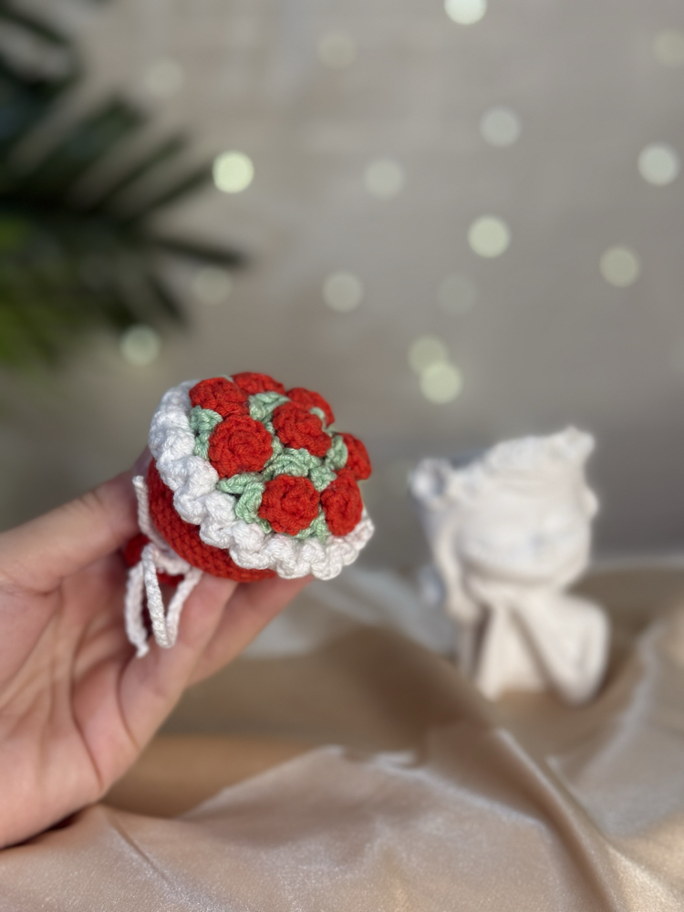 Amigurumi Çiçek Anahtarlık ve 9 cm Dekor Kız Biblo – El Yapımı Mini Set