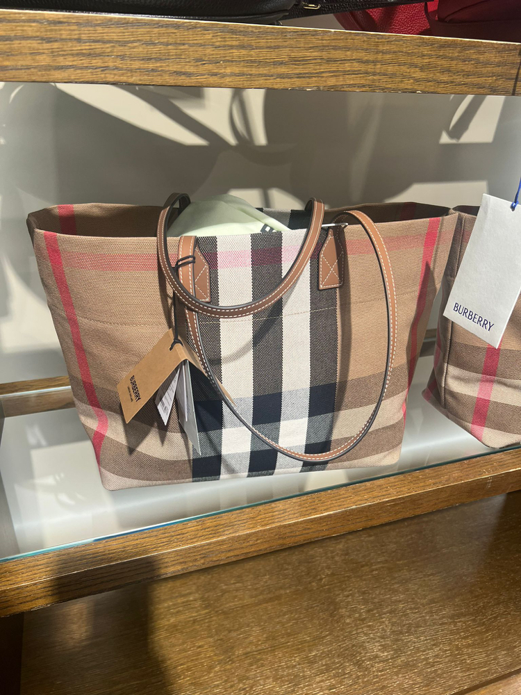 Burberry canvas
