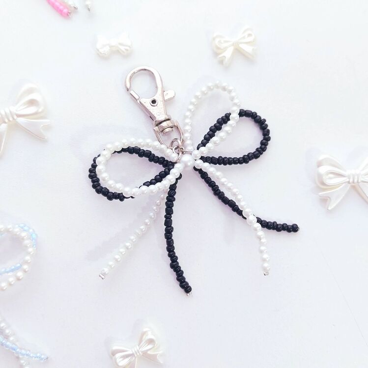 coquette pinterest anahtarlık