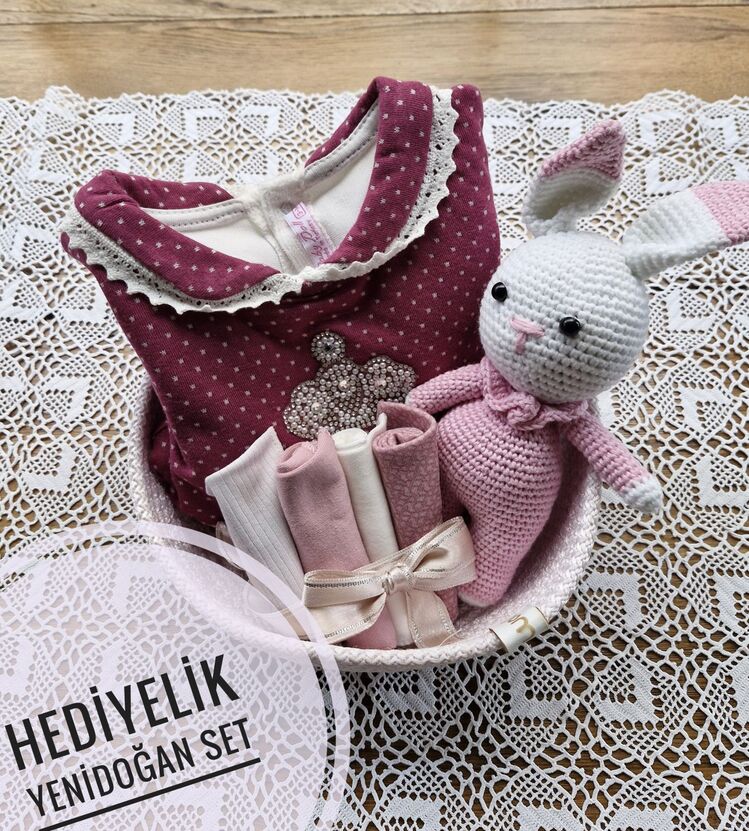Hediyelik Bebek Takım-40 uçurma hediyesi