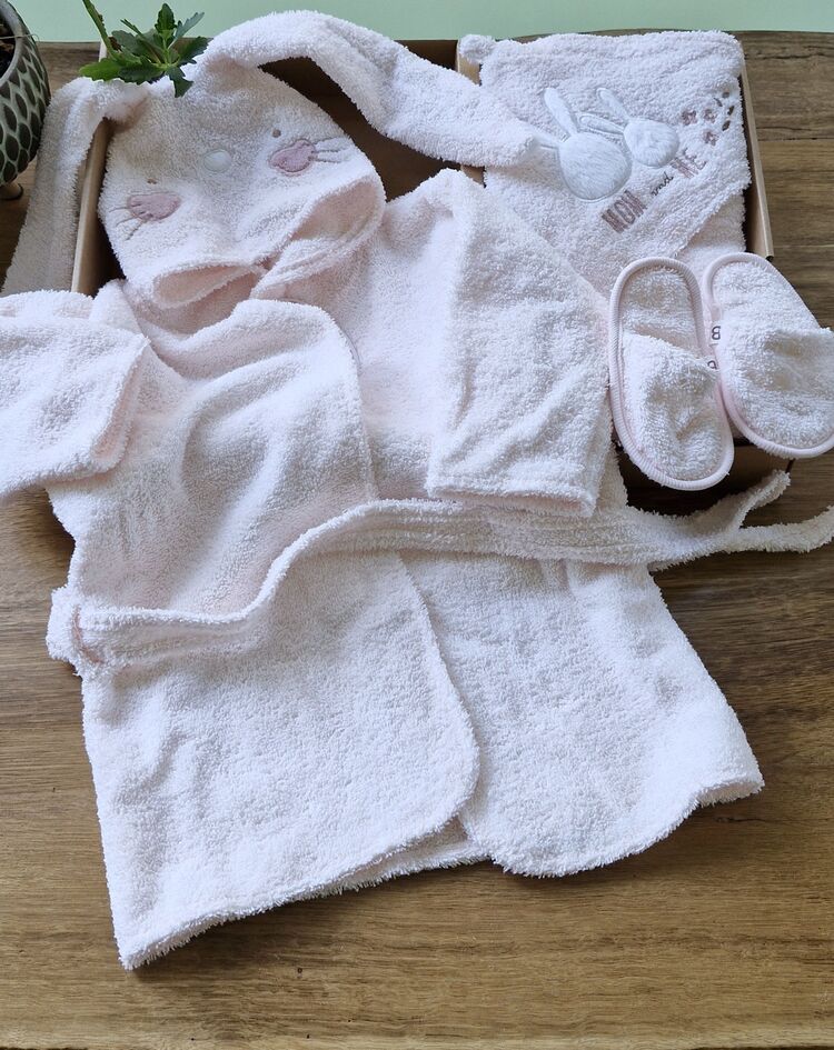 Tavşan kulaklı bebek havlu takım 