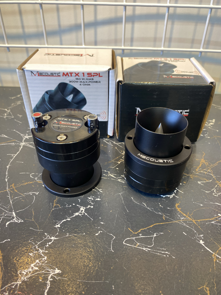 M acoustic MTX-1 SPL 150 W RMS 