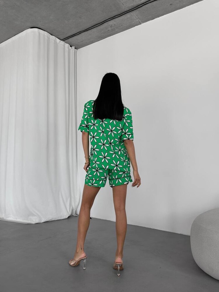 Kısa Kollu Şortlu Pijama Takımı