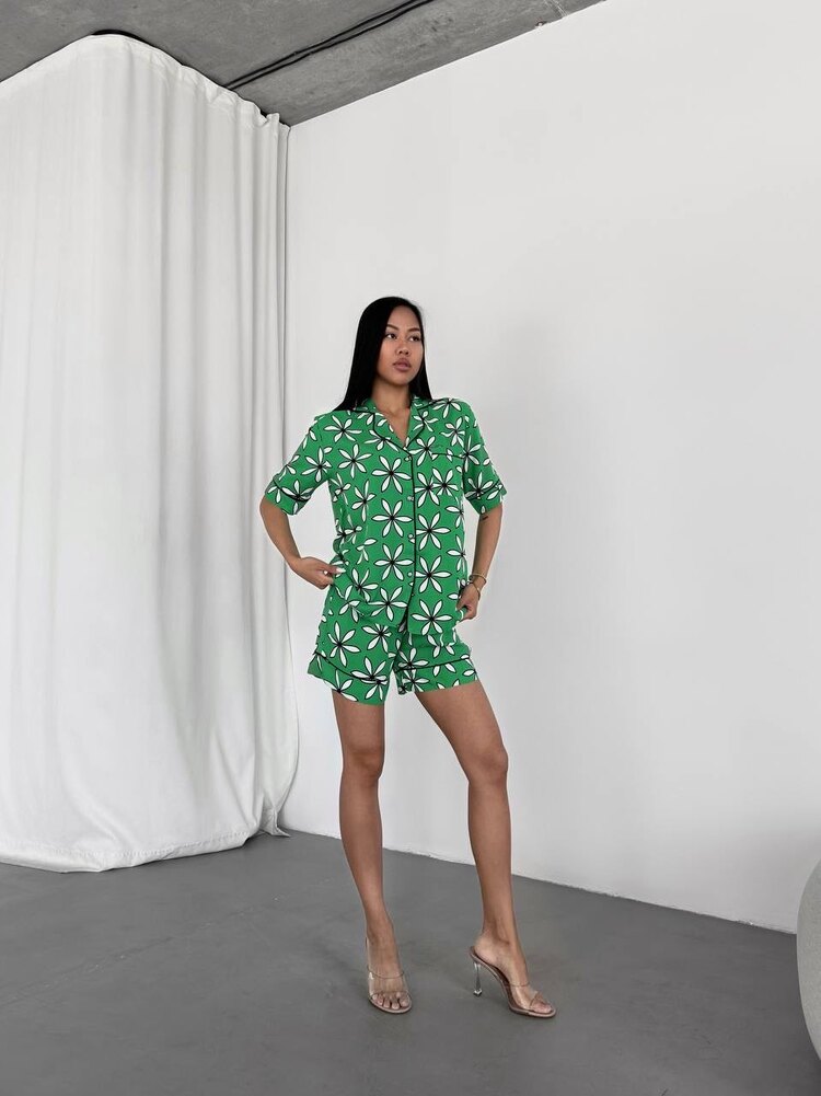 Kısa Kollu Şortlu Pijama Takımı
