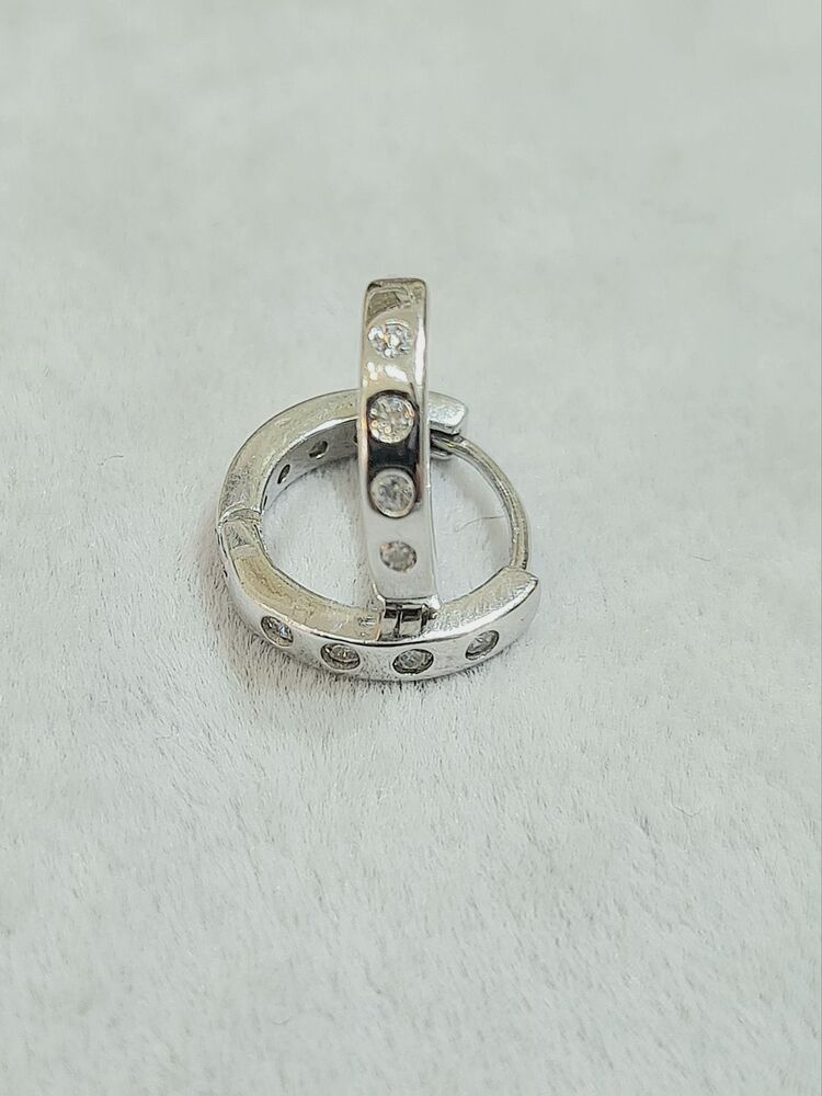 cartier model gömme taşlı 2 numarq halka küpe