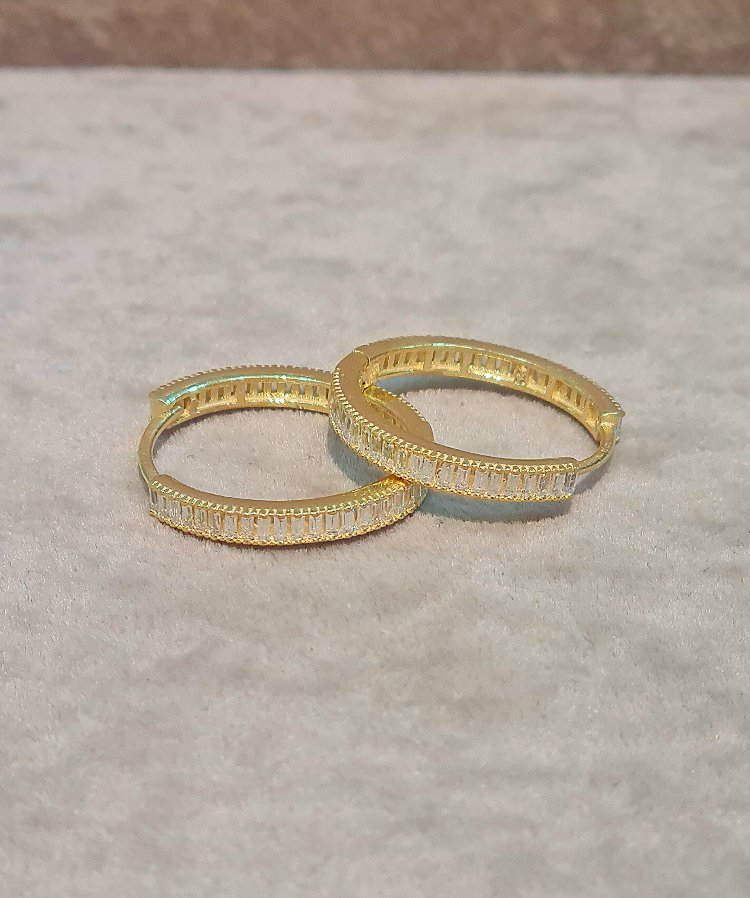 925 AYAR GÜMÜŞ GOLD KAPLAMA 4 NOLU KÜPE