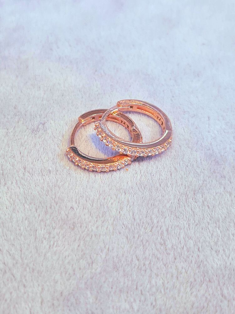 3 numara rose kaplama taşlı halka küpe