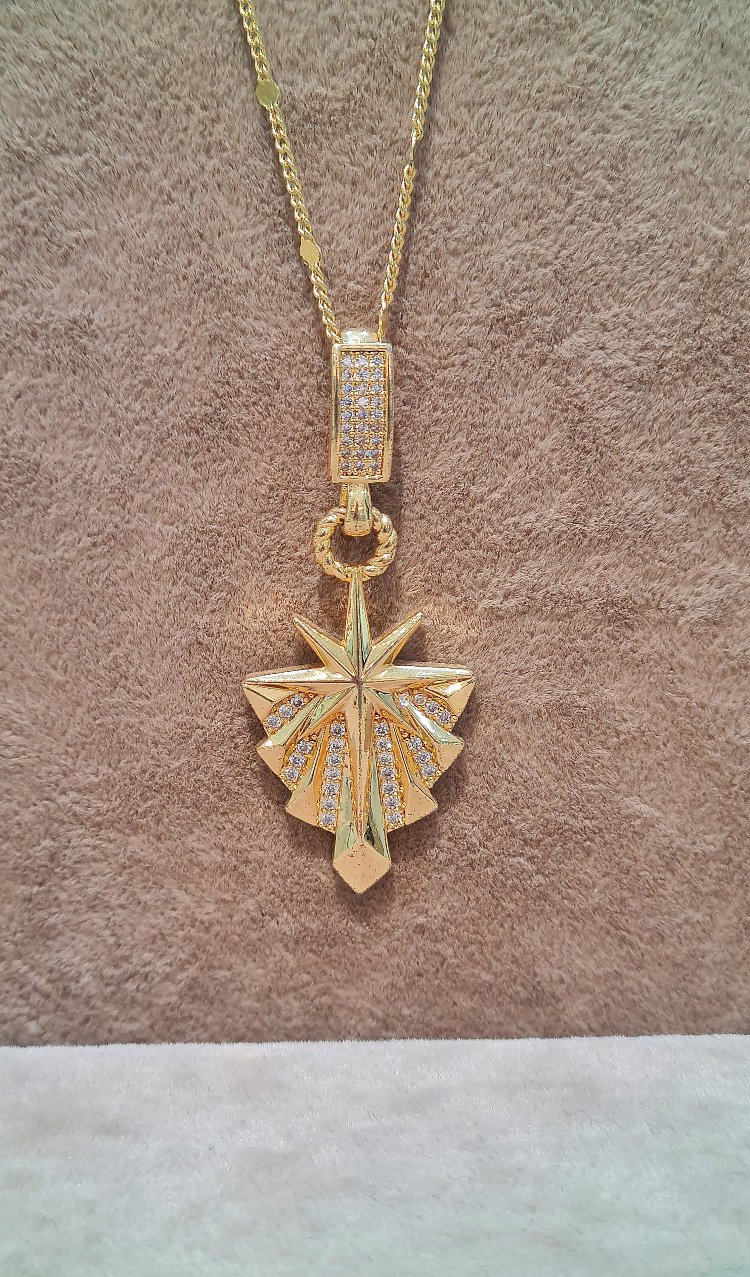 ÇELİK YILDIZ MODEL KOLYE