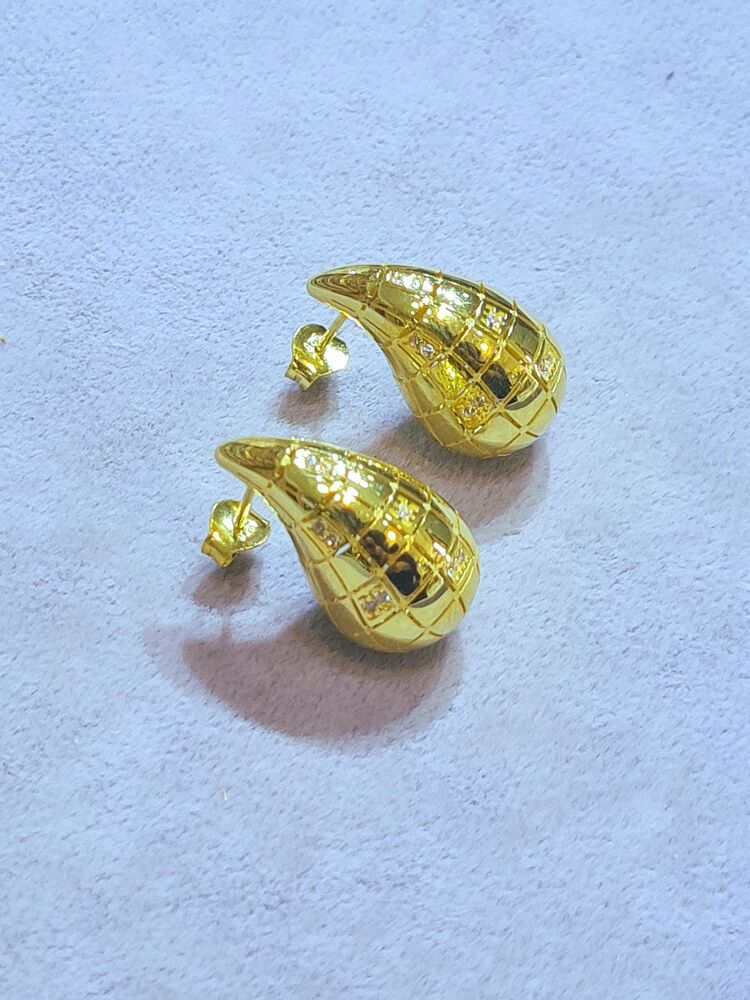 Bottega Damla motifli küpe gold kaplama