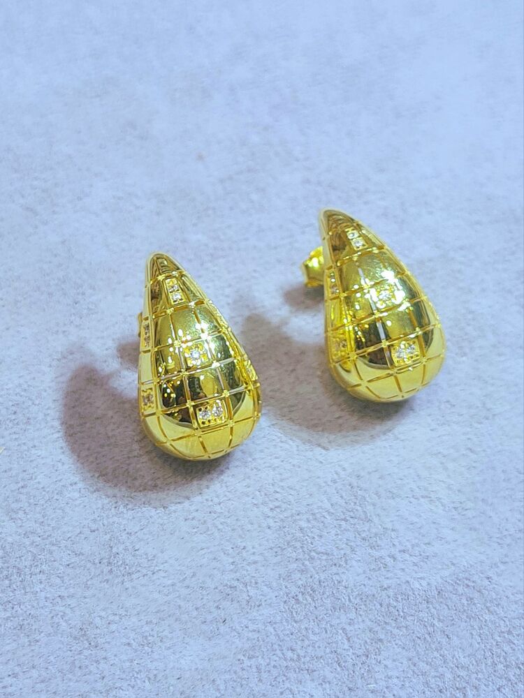 Bottega Damla motifli küpe gold kaplama