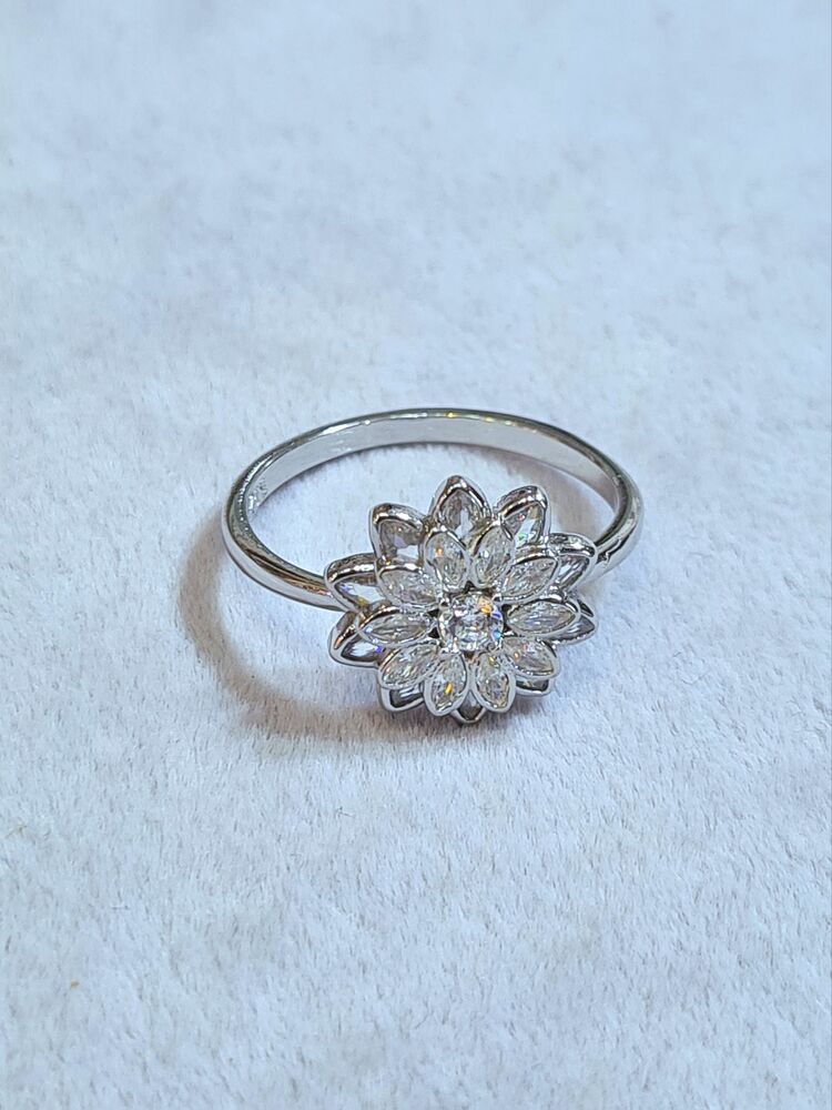 zirkon lotus yüzük
