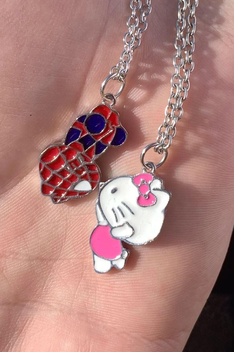 Hello Kitty ve Spiderman Çift Kolyesi