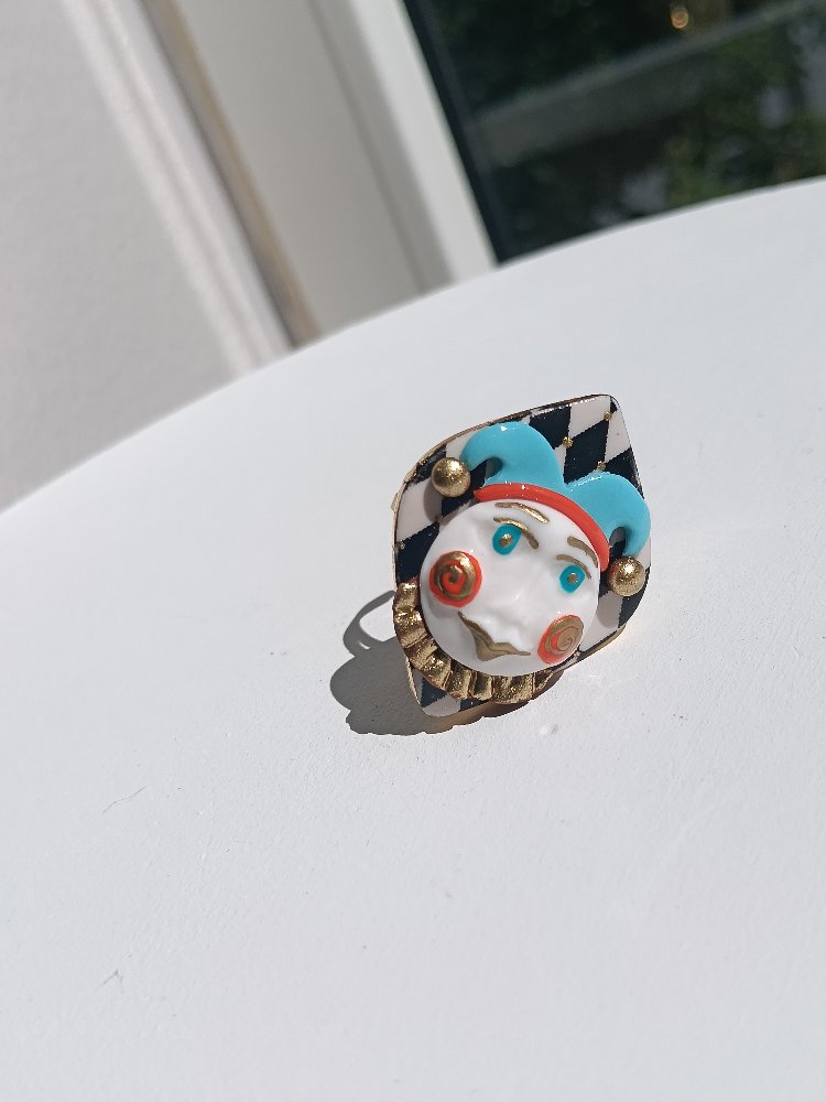 Jester Doll Yüzük