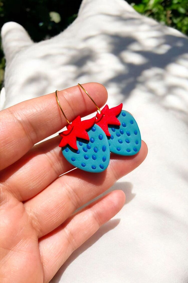 Blue Strawberry
