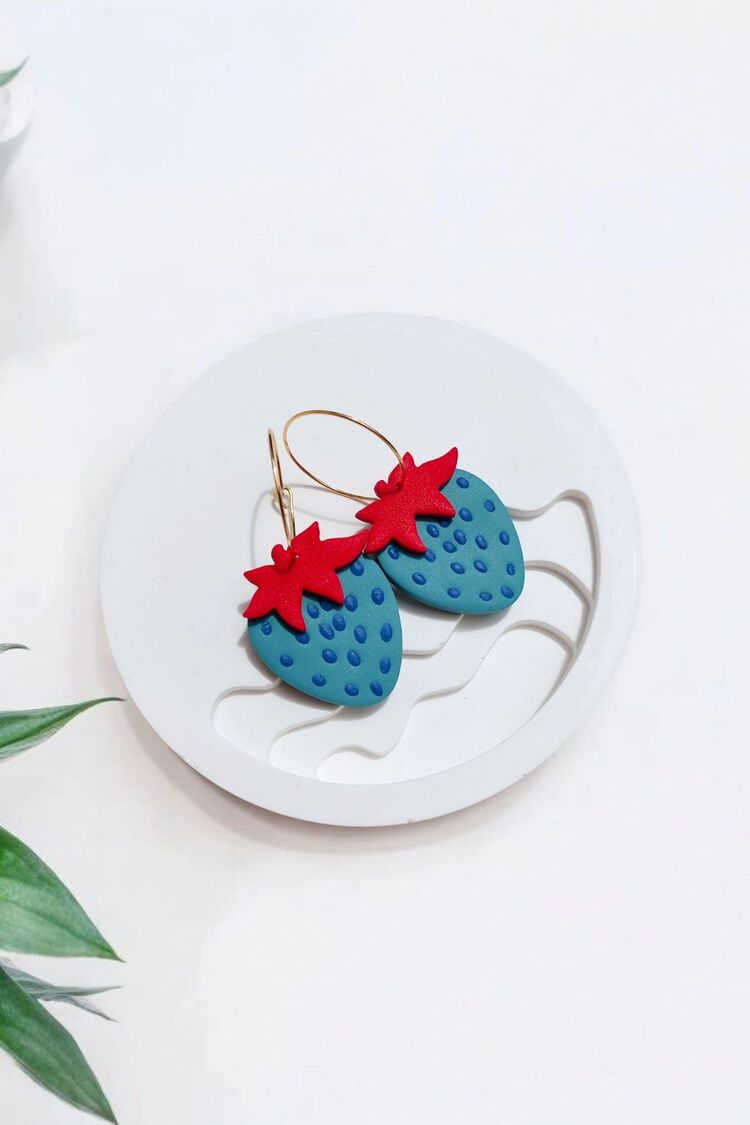 Blue Strawberry