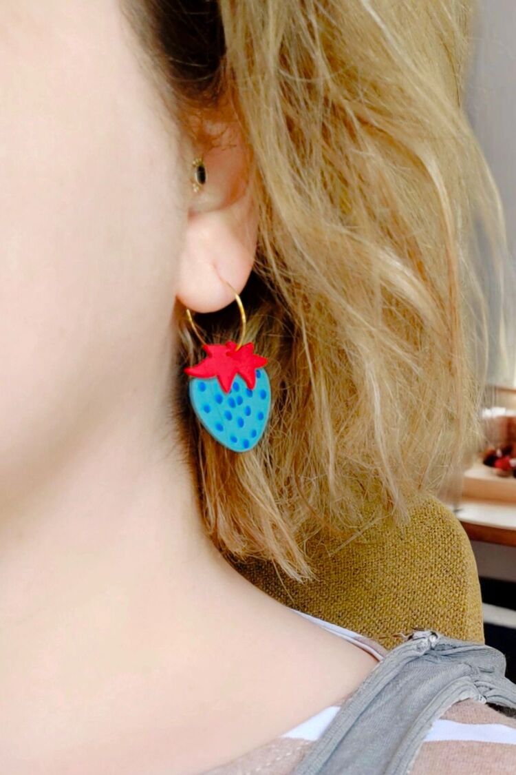 Blue Strawberry