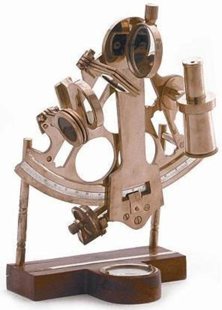 DENİZCİLİK GRUBU-Marine Pirinç Aksesuar-STANDLI SEXTANT-25x22x16 CM-JTTR30467