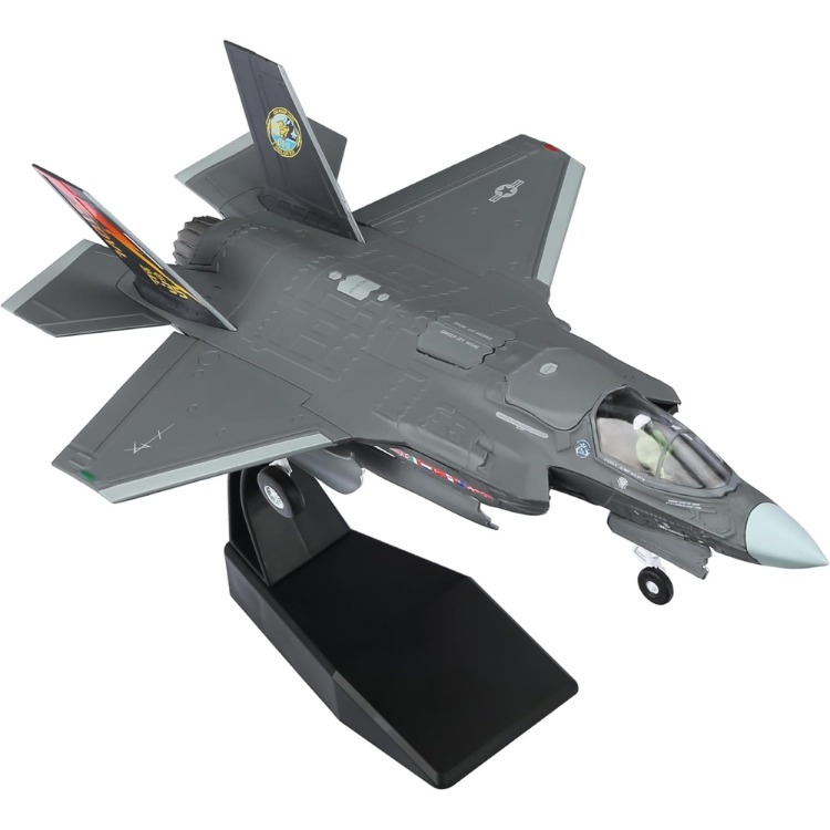F35 Savaş Uçağı Maketi 1:72 Ölçek 22x15x7 cm Dekoratif Model Uçak